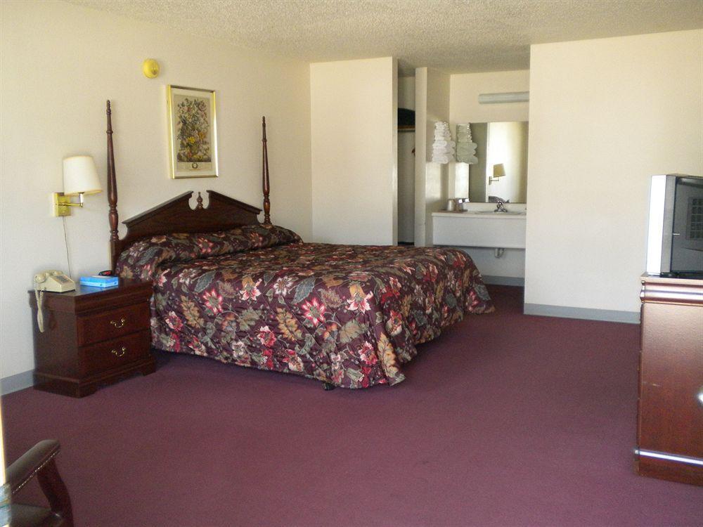 Howard Johnson By Wyndham Branson Theatre District Экстерьер фото