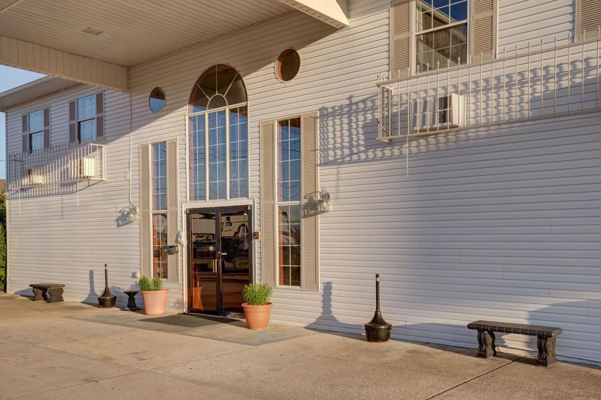 Howard Johnson By Wyndham Branson Theatre District Экстерьер фото
