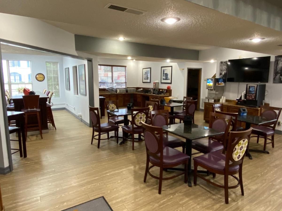 Howard Johnson By Wyndham Branson Theatre District Экстерьер фото